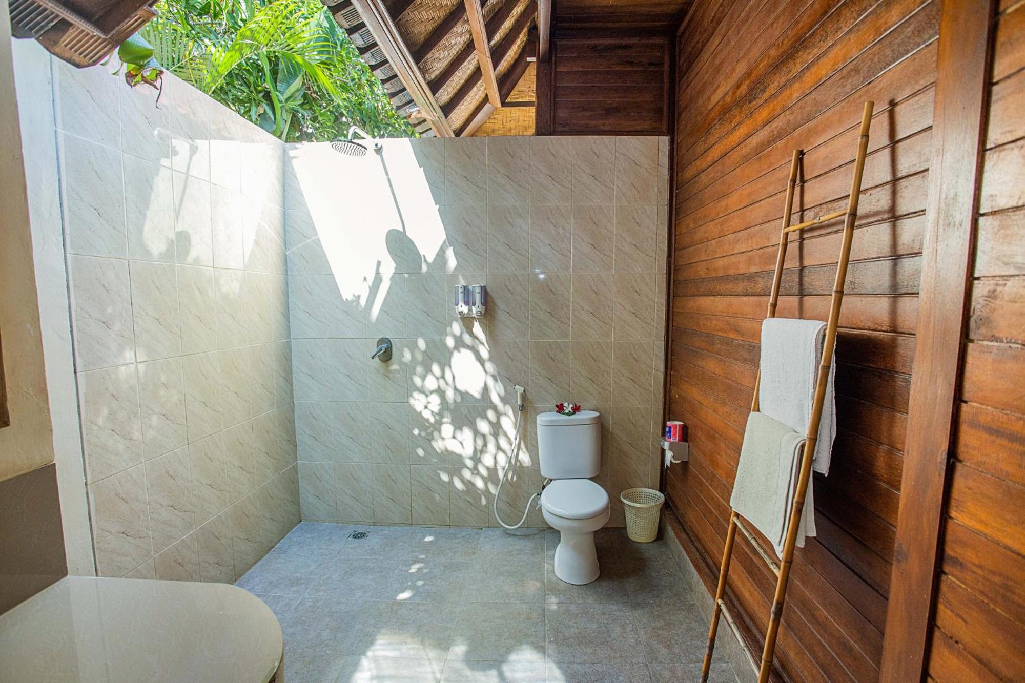 The Parnas Hotel Nusa Lembongan  Luaran gambar