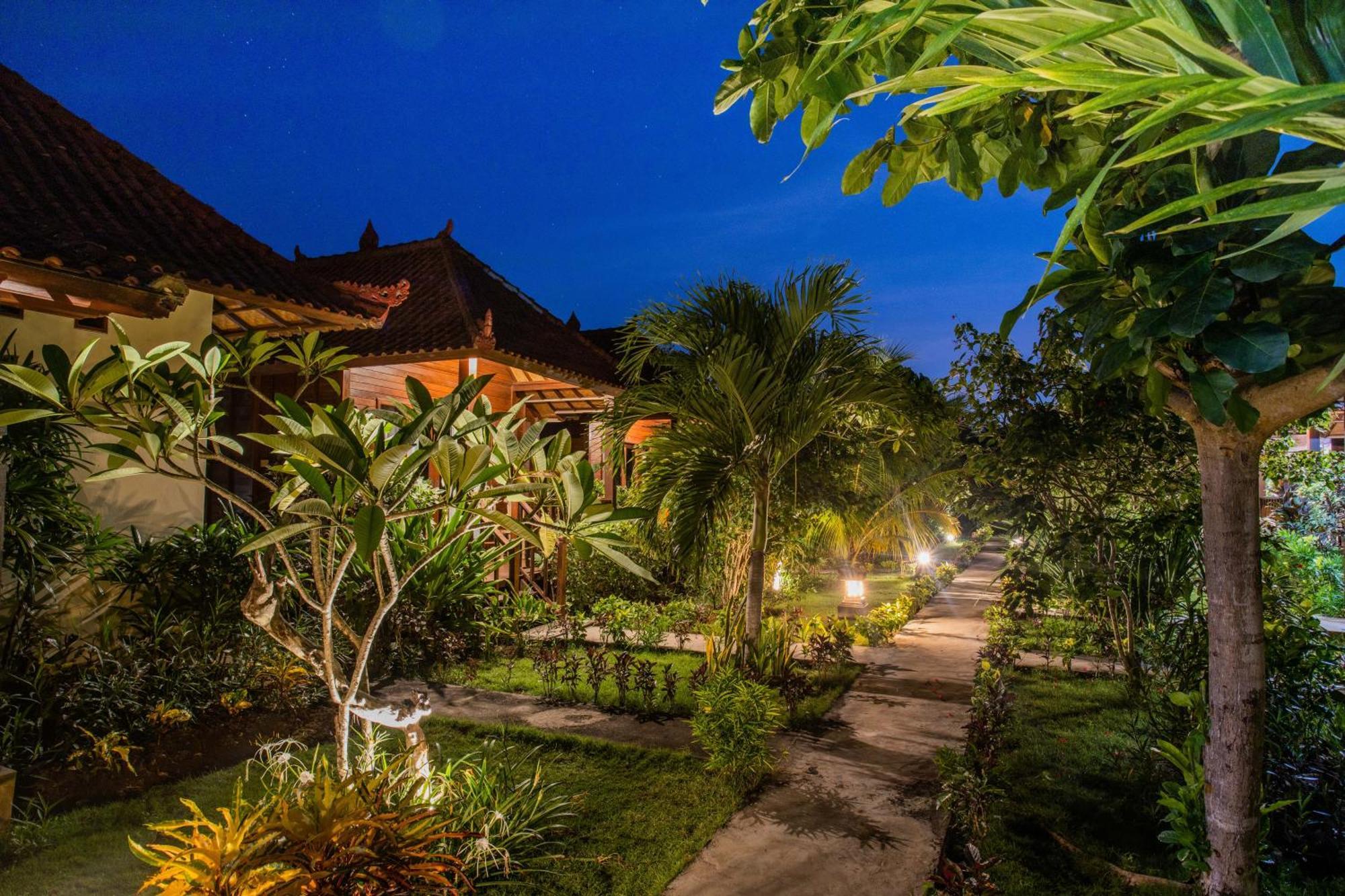The Parnas Hotel Nusa Lembongan  Luaran gambar