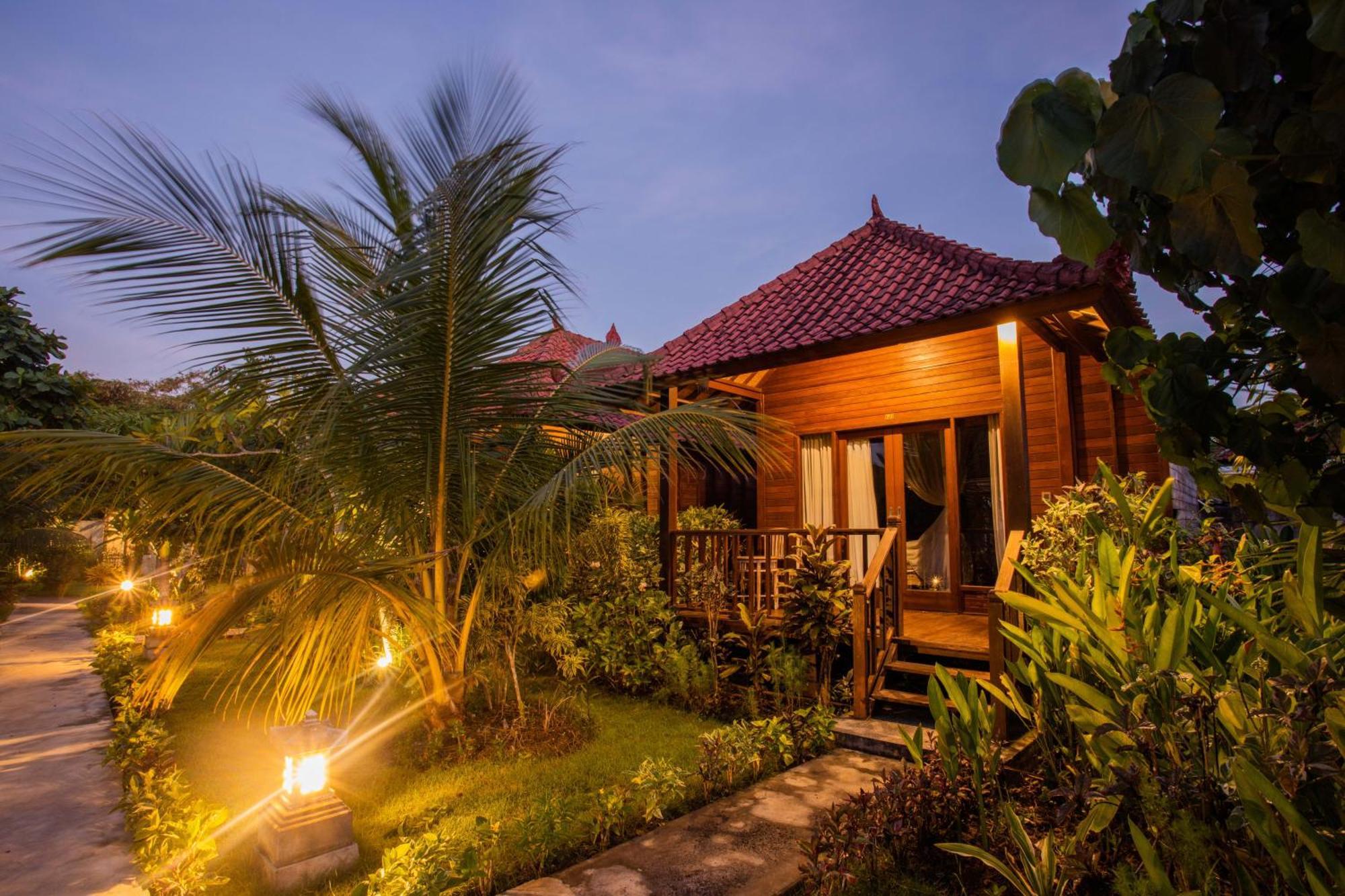 The Parnas Hotel Nusa Lembongan  Luaran gambar
